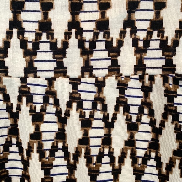 Lularoe Cassie Pencil Skirt - Picture 2 of 5